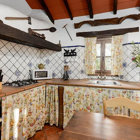 Holiday home Cortijo Rural Aves