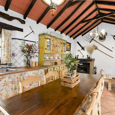 Holiday home Cortijo Rural Aves Jimena De La Frontera